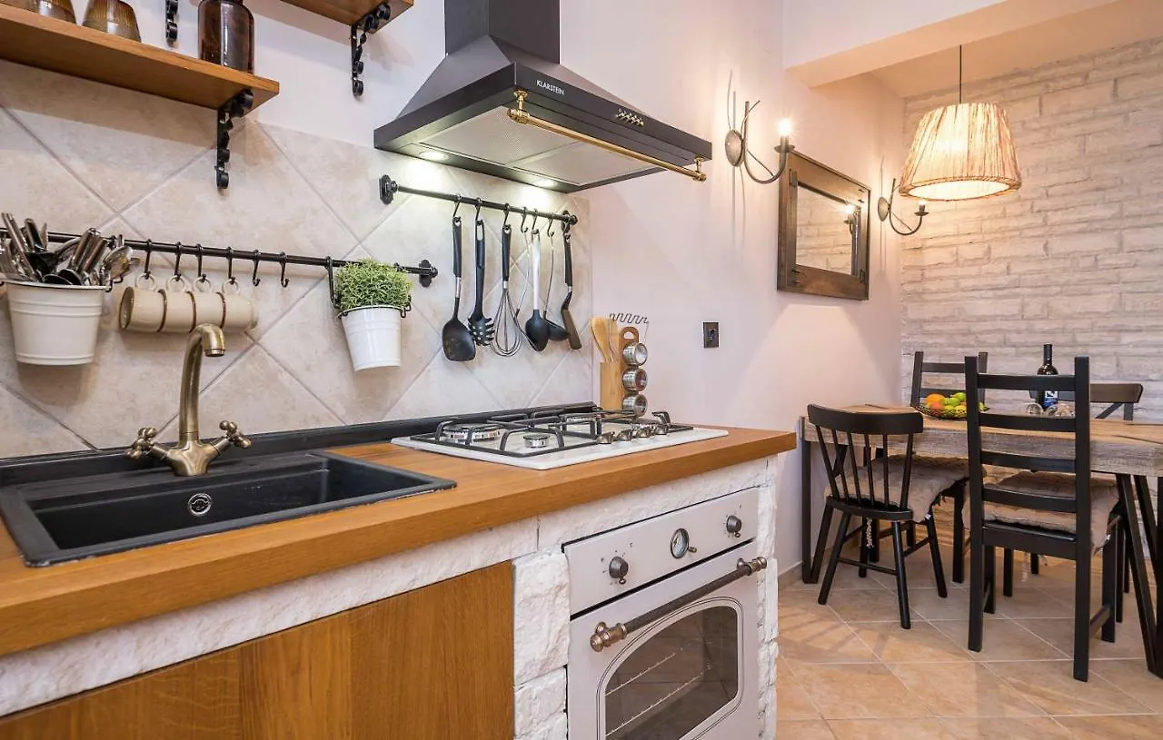 פולה Istriamazing Apartments 0*,